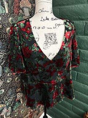 ModCloth Lined Velvet Holiday Top